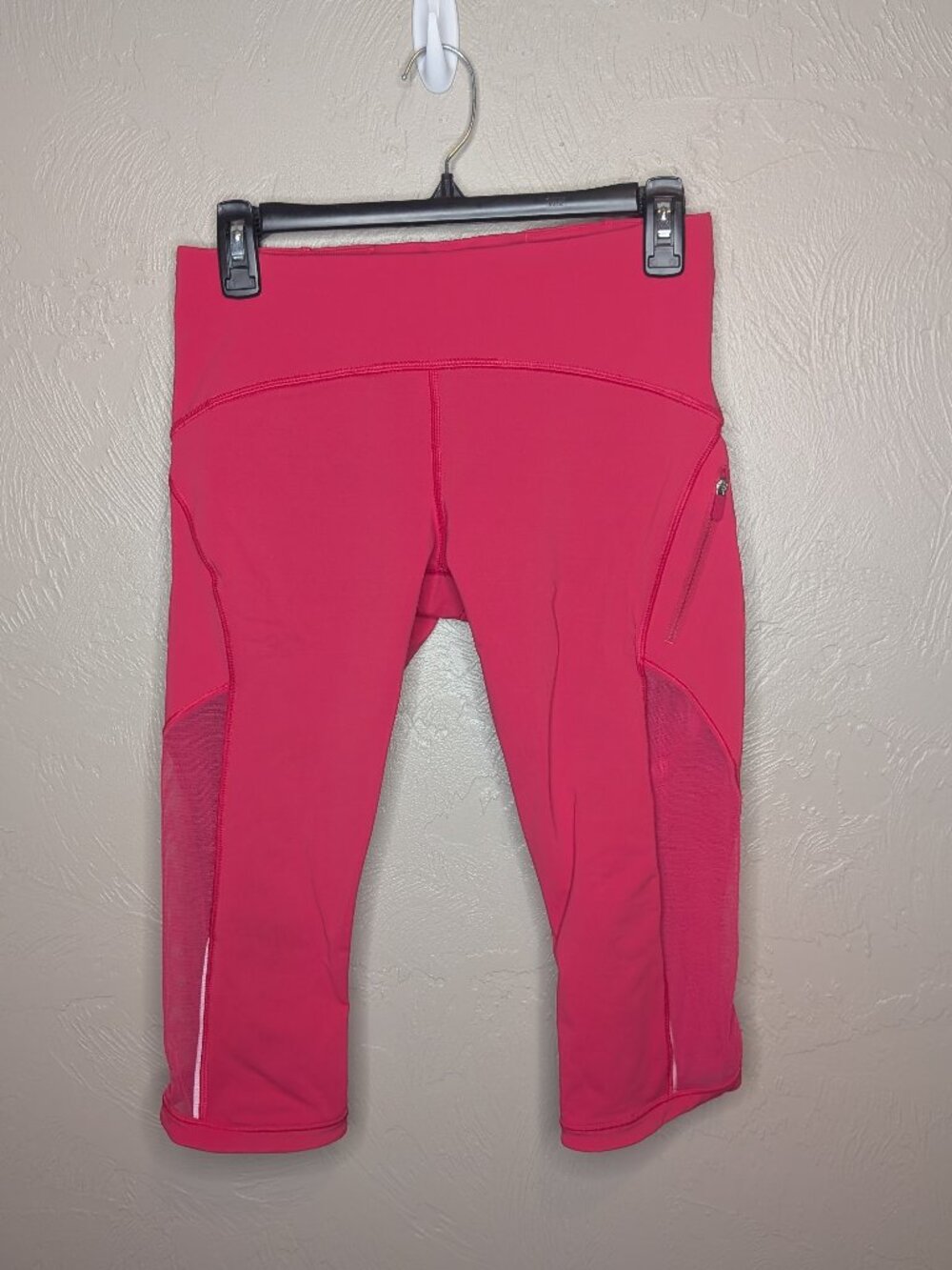 Lululemon Womens 6 Fuchsia Pink Sun Runner Crop Pants *17" Inseam Reflective
